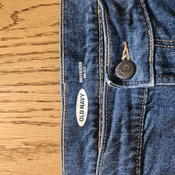 NWOT Old Navt boyfriend shorts Size 18. - Picture 2 of 6